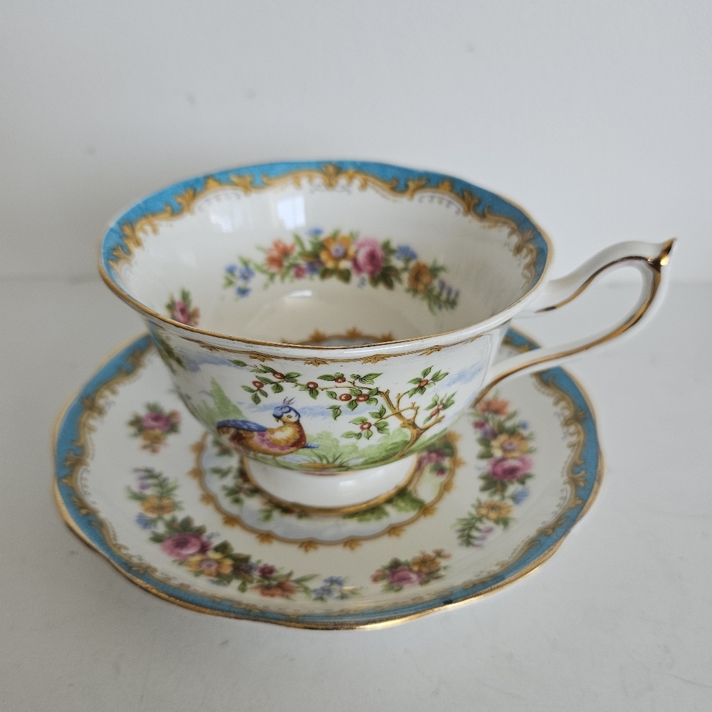 Royal Albert Chelsea teacup and Saucer set birds Blue gold trim vintage